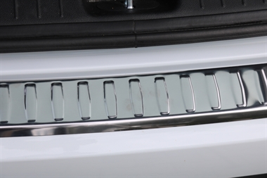 VW GOLF PLUS - OCHRANNÁ LIŠTA HRANY KUFRU - Chromová