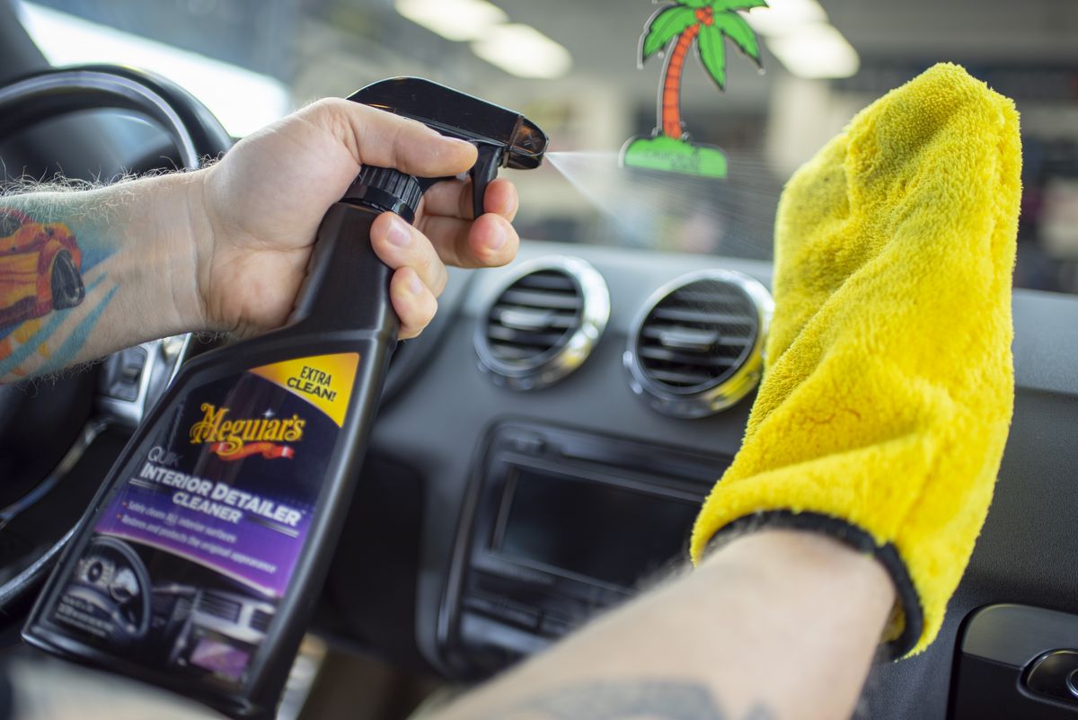 Meguiar's Quik Interior Detailer 