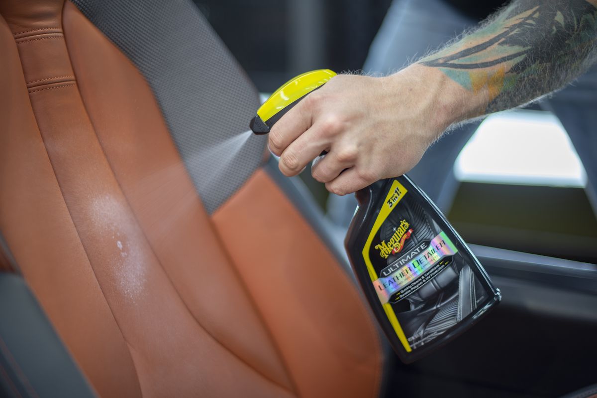 Meguiar's Ultimate Leather Detailer 