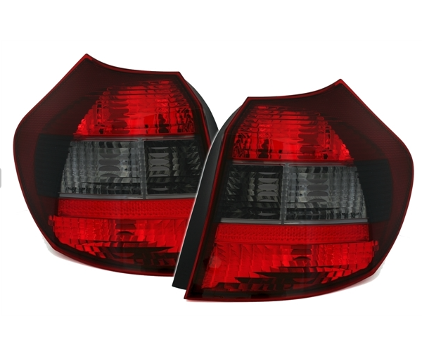 BMW E87/E81 04-11 - Zadní světla TYC - Červená/Kouřová